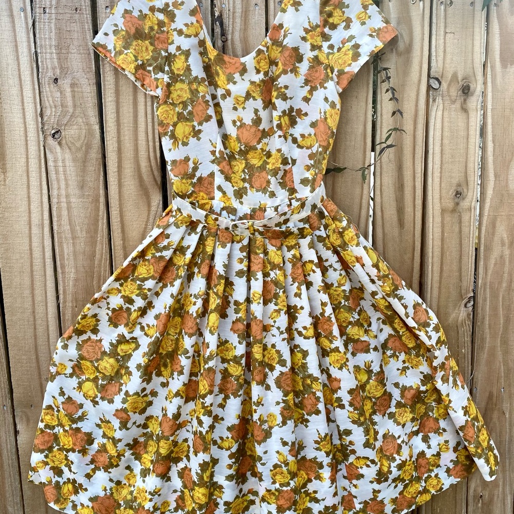 Beautiful Vintage Dress
